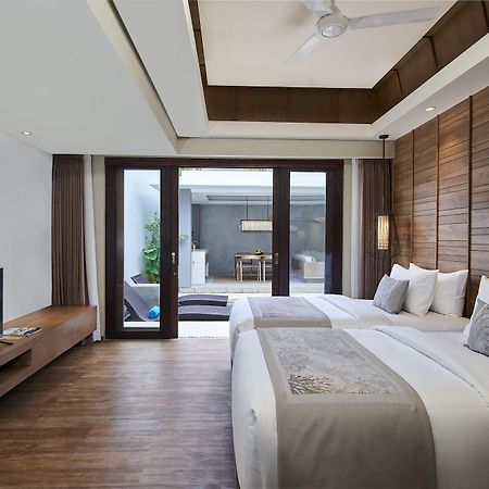 Hotel Cross Bali Breakers Jimbaran Exterior foto