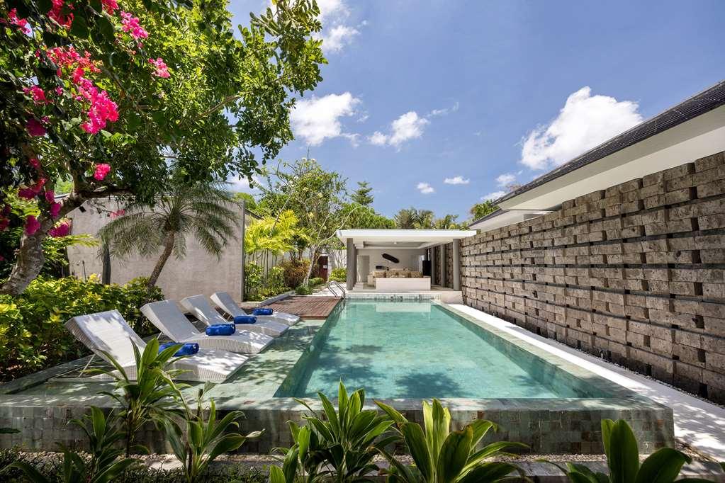 Hotel Cross Bali Breakers Jimbaran Habitación foto